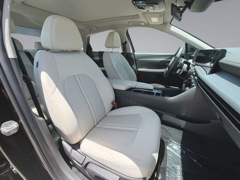Used 2024 Hyundai Sonata SEL w/ Convenience Package FWD image 16