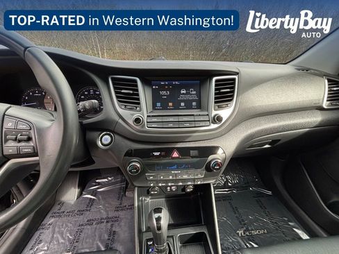Used 2018 Hyundai Tucson Value AWD/4WD image 12