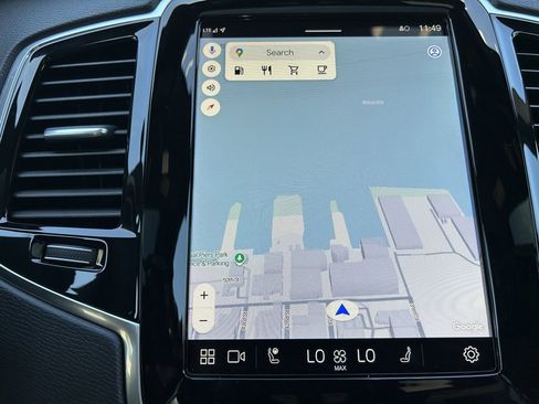 Certified 2024 Volvo XC90 B6 Plus w/ Protection Package Premier image 8