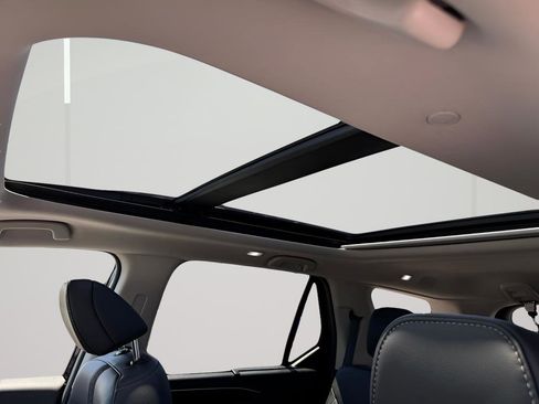 Used 2025 Honda Pilot Touring image 19