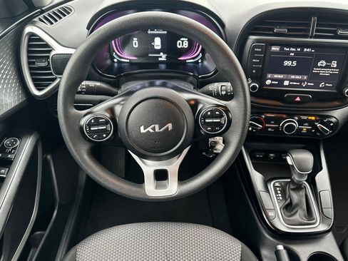 Used 2024 Kia Soul LX w/ Option Group 015 image 15