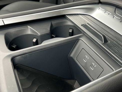 New 2026 Nissan Armada SV image 35