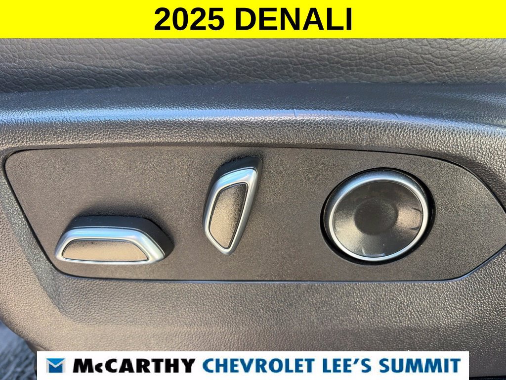 Used 2025 GMC Sierra 3500 Denali AWD/4WD image 48