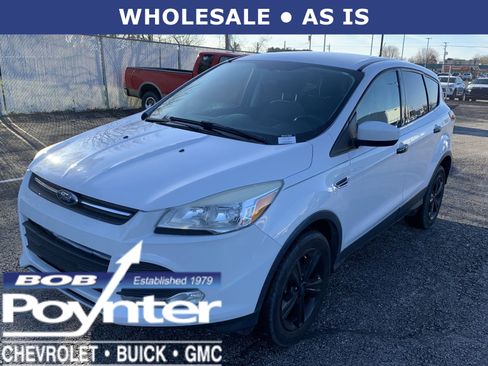 Used 2015 Ford Escape SE image 1