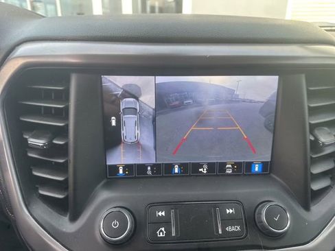 Used 2023 GMC Acadia AT4 w/ Technology Package image 25