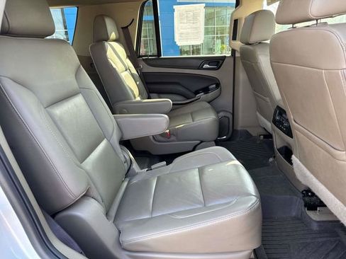 Used 2018 Chevrolet Tahoe LT image 12