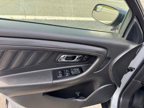 Used 2017 Ford Taurus Police Interceptor AWD image 12