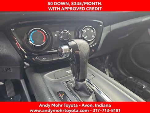 Used 2021 Honda HR-V LX image 23