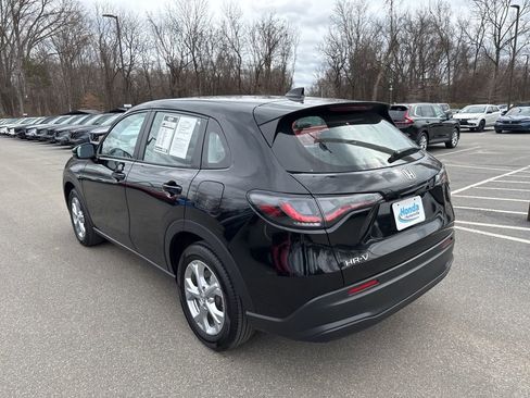 Certified 2025 Honda HR-V LX image 6