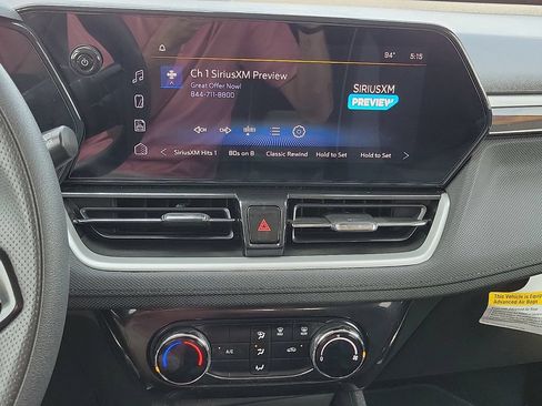 Used 2024 Chevrolet TrailBlazer LT FWD image 26