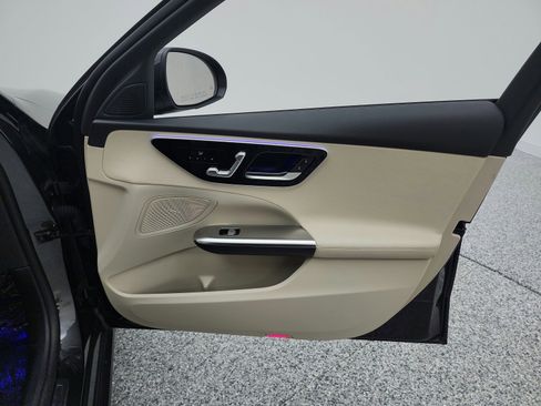 Used 2023 Mercedes-Benz C 300 Sedan image 36