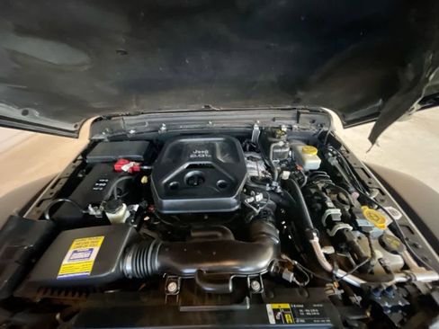 Used 2019 Jeep Wrangler Unlimited Rubicon image 26