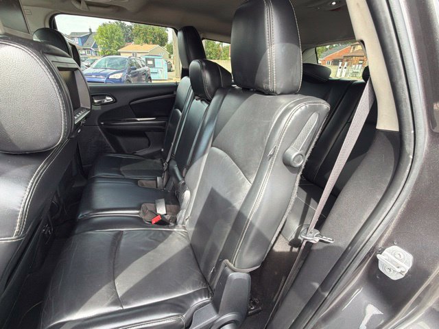 Used 2016 Dodge Journey Crossroad w/ Rear Seat Video Group AWD/4WD image 23