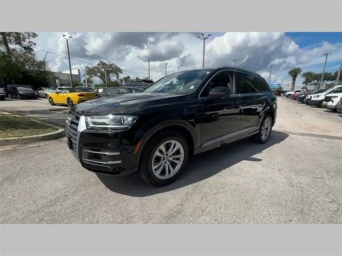 Used 2018 Audi Q7 3.0T Premium Plus image 17