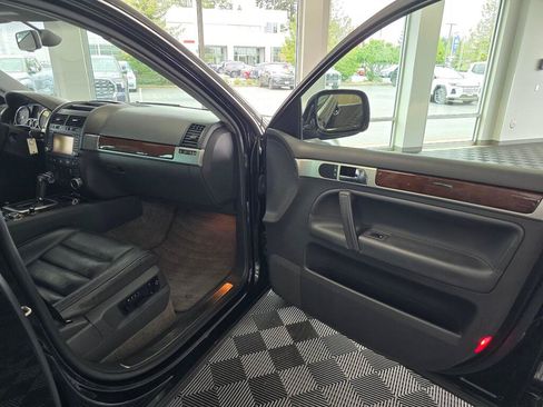 Used 2004 Volkswagen Touareg V8 AWD/4WD image 43