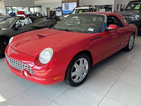 Used 2002 Ford Thunderbird RWD image 3