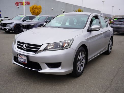 Used 2013 Honda Accord LX image 7