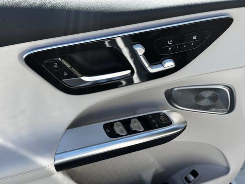 New 2026 Mercedes-Benz GLC 300 image 12