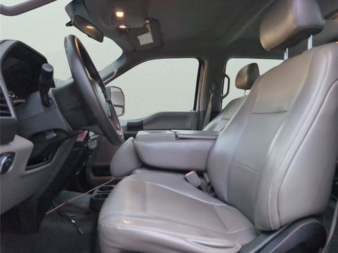 Used 2018 Ford F250 XL w/ Power Equipment Group image 13