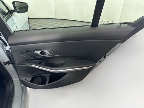 Used 2025 BMW 330i xDrive Sedan image 32