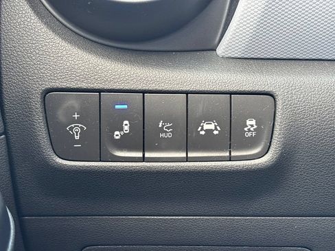 Used 2021 Hyundai Kona Ultimate FWD image 26