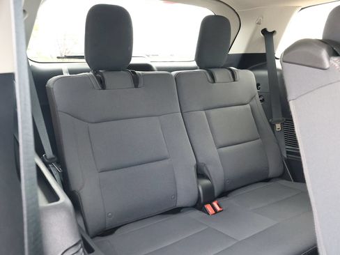Used 2025 Ford Explorer Active RWD image 34