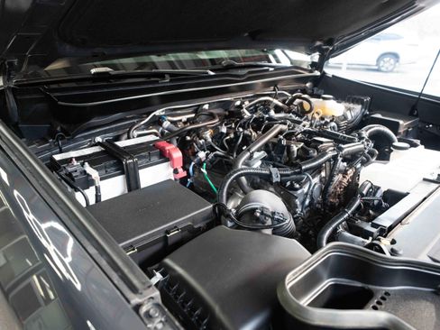 Used 2024 Toyota Tacoma Limited image 31