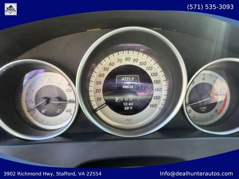 Used 2013 Mercedes-Benz C 250 Sedan image 32