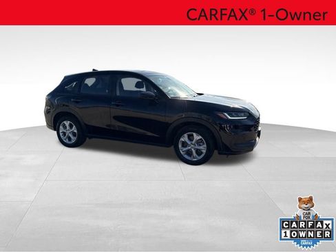 Used 2023 Honda HR-V LX image 2