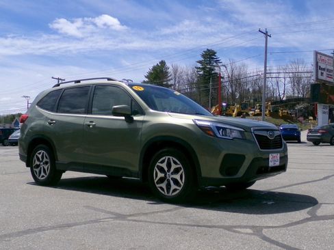 Used 2019 Subaru Forester Premium AWD/4WD image 8