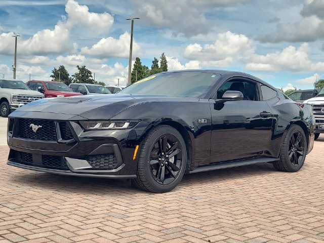 Used 2024 Ford Mustang GT RWD image 32