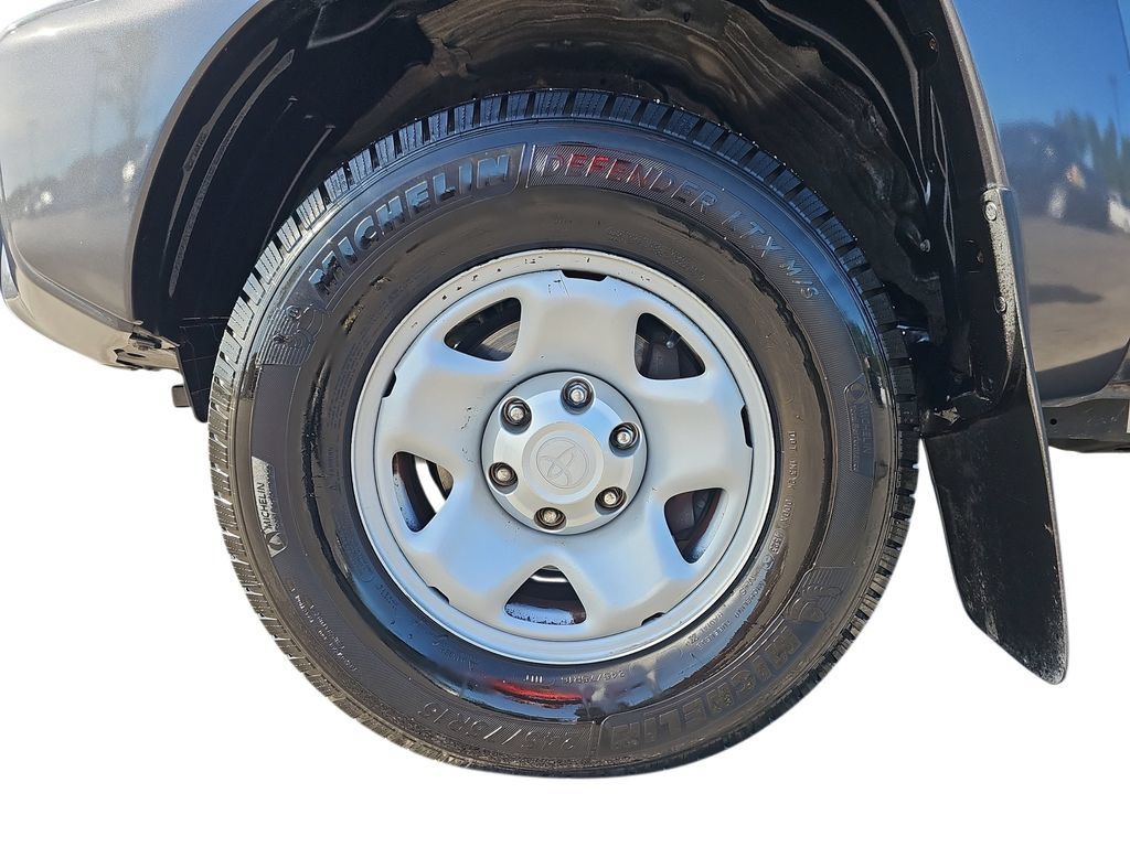 Used 2015 Toyota Tacoma PreRunner w/ SR5 Package RWD image 30