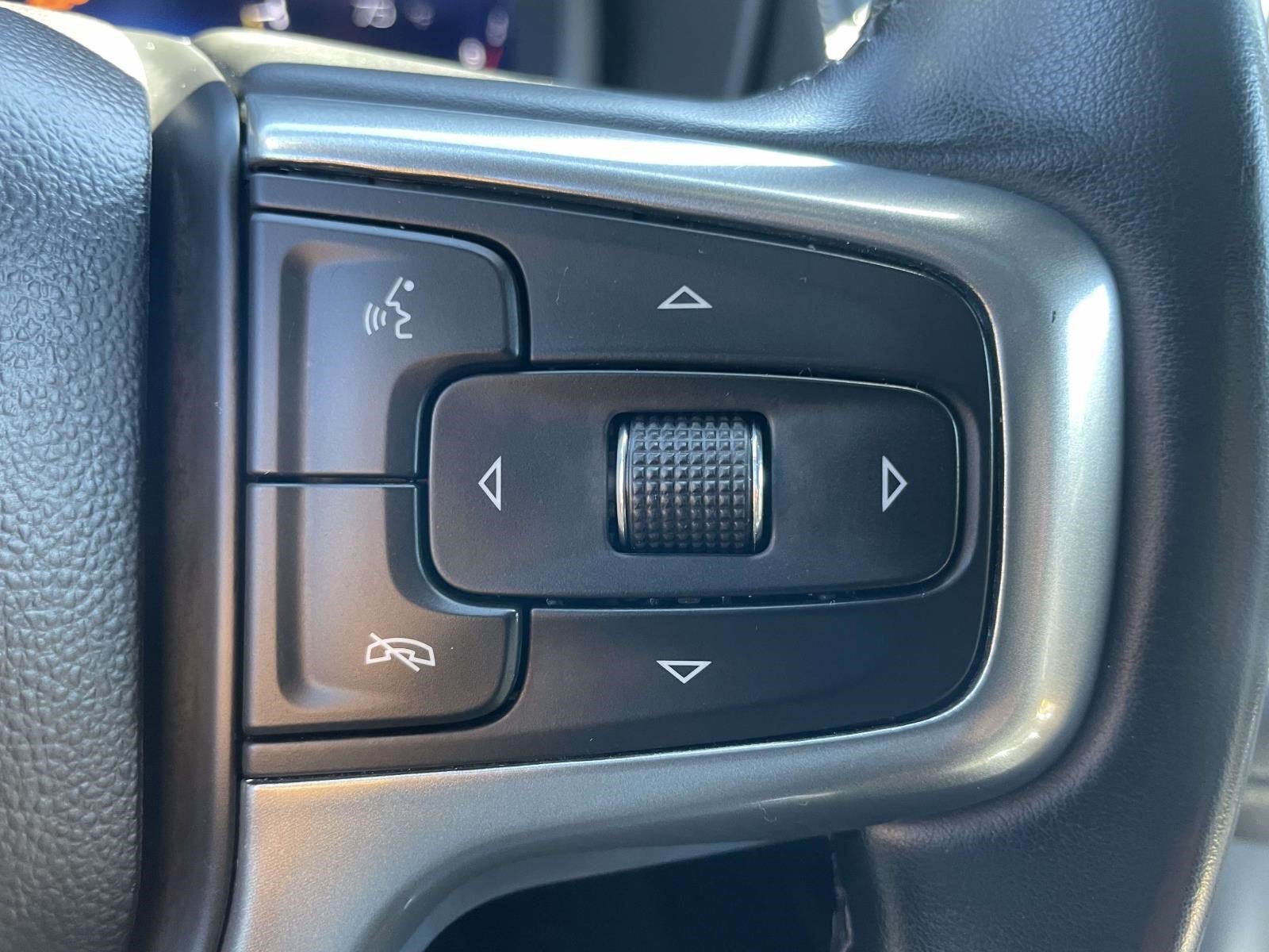 Used 2023 Chevrolet Tahoe Premier AWD/4WD image 23