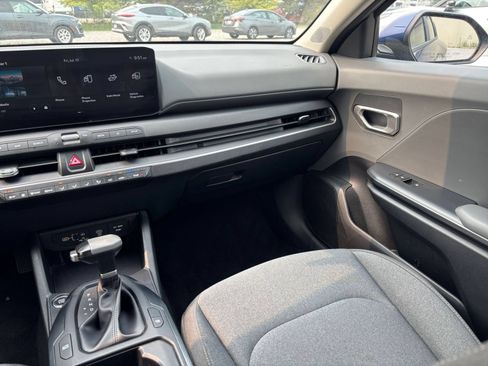 Used 2025 Kia K4 FWD image 30
