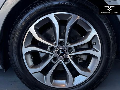 Used 2017 Mercedes-Benz C 300 Sedan image 14