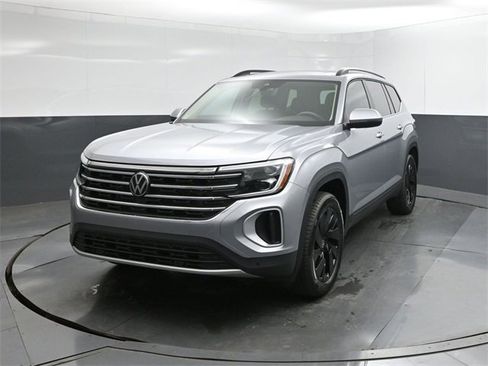 New 2026 Volkswagen Atlas SE image 30