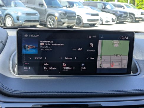 Used 2023 Acura MDX SH-AWD w/ Advance Package image 21