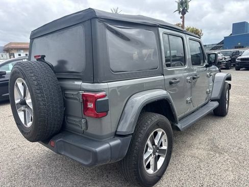 Used 2022 Jeep Wrangler Unlimited Sahara w/ LED Lighting Group AWD/4WD image 5