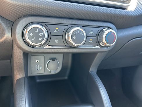 New 2025 Nissan Kicks Play S image 27