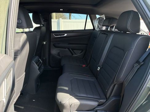 New 2026 Volkswagen Atlas Cross Sport SEL R-Line AWD/4WD image 29