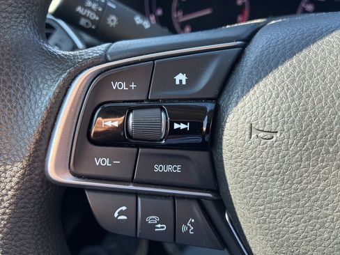 Used 2019 Honda Accord LX image 8