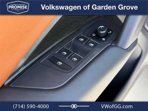 New 2026 Volkswagen Tiguan SEL R-Line AWD/4WD image 11