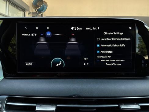 Used 2025 Hyundai Palisade SEL FWD image 34