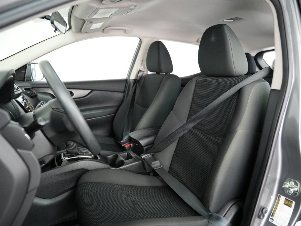 Used 2018 Nissan Rogue Sport S FWD image 39