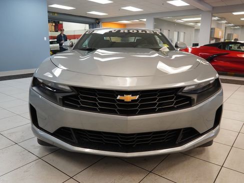 Used 2023 Chevrolet Camaro LT w/ Technology Package image 13