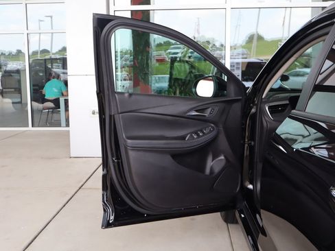 Used 2025 Buick Encore GX Sport Touring w/ Comfort Package AWD/4WD image 13
