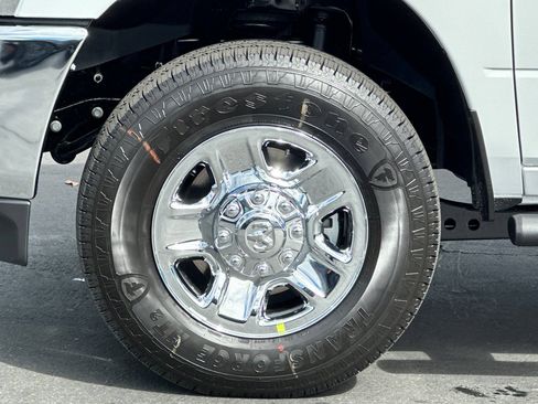 New 2026 RAM 2500 Tradesman AWD/4WD image 24