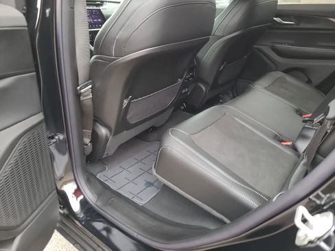 New 2025 Jeep Grand Cherokee Altitude image 20