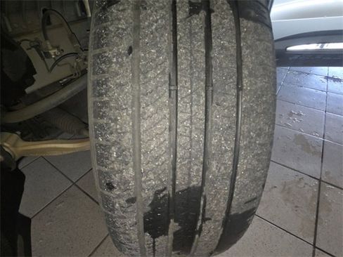 Used 2020 Ford Explorer Limited image 27