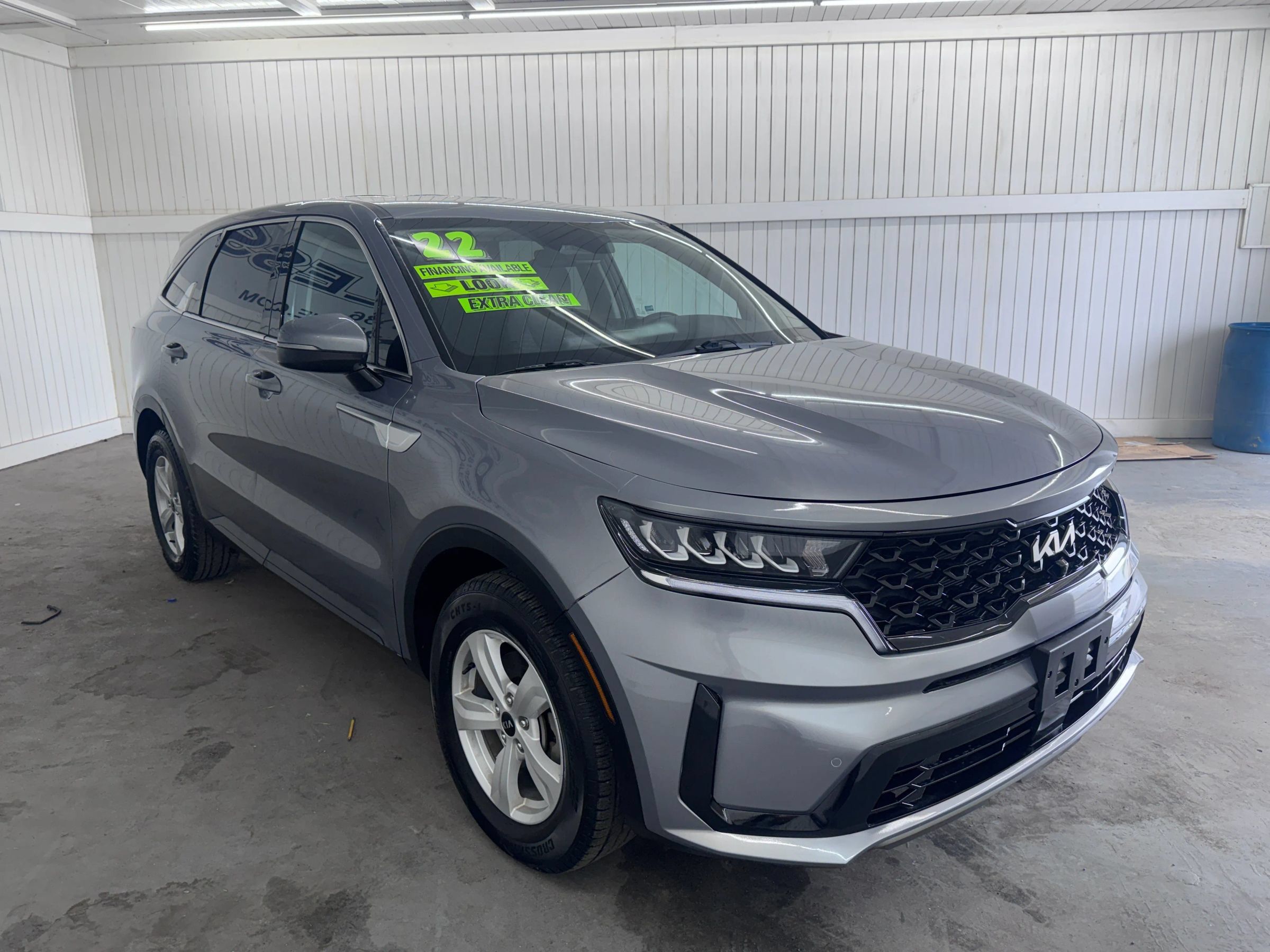 Used 2021 Kia Sorento LX FWD image 3